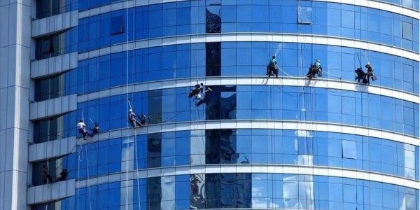 高空外墻清洗安全事故頻繁發(fā)生，十條建議忠告給大家。